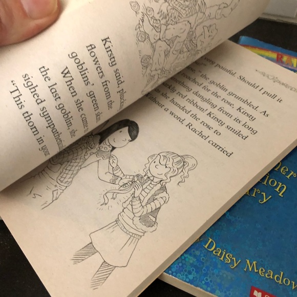 4 Rainbow Magic special edition fairy books - Picture 11 of 13